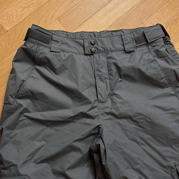 Columbia Gray Cargo Pants for Winter Sports - Picture 4 of 8